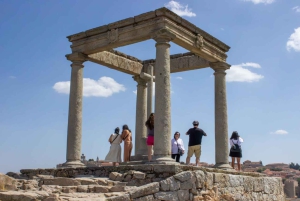 Madrid: Segovia & Ávila heldag med Alcázar- och murbiljetter