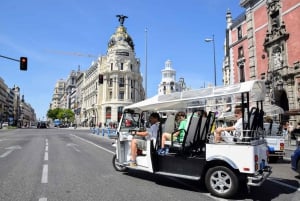 Madrid: Sightseeing Tuk-Tuk Tour for up to 4 People