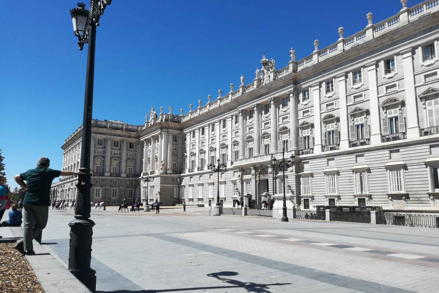 Madrid: Royal Palace Guided Shared Group Tour