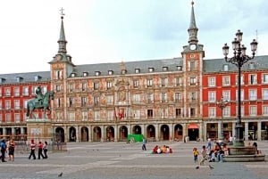 Madrid: Hoppa över linjen Kungliga palatset & Prado Museum Tour