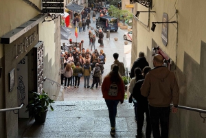 Madrid: Small Group Tour with Tapas & Drinks