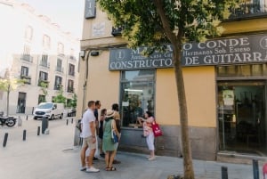 Madrid: Guided Tapas Food Tour & Authentic Flamenco Show