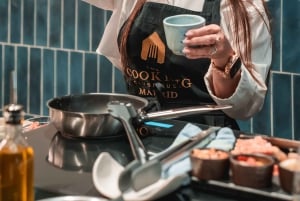 Madrid: Tapas-matlagingskurs med ubegrenset vinparing