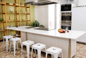 Madrid: Clase de Cocina de Tapas y Paella con un Chef Experto