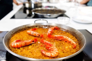 Madrid: Clase de Cocina de Tapas y Paella con un Chef Experto