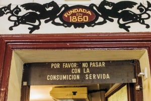 Madrid: Devour Tapas Taverns and History Tour