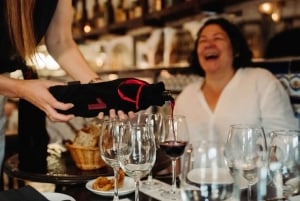 Madrid: Tapas og vin - guidet tur i lille gruppe