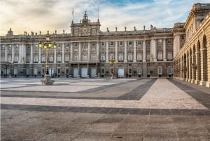 Madrid: Visita guiada sem fila ao Palácio Real