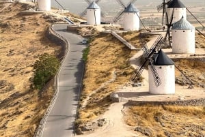 De Madrid a Toledo y los emblemáticos molinos de Don Quijote: excursión de un día.