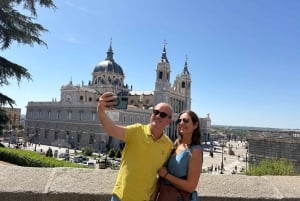 Madrid: Tour com Tuk Tuk Zero: o melhor de Madrid em 2h15min