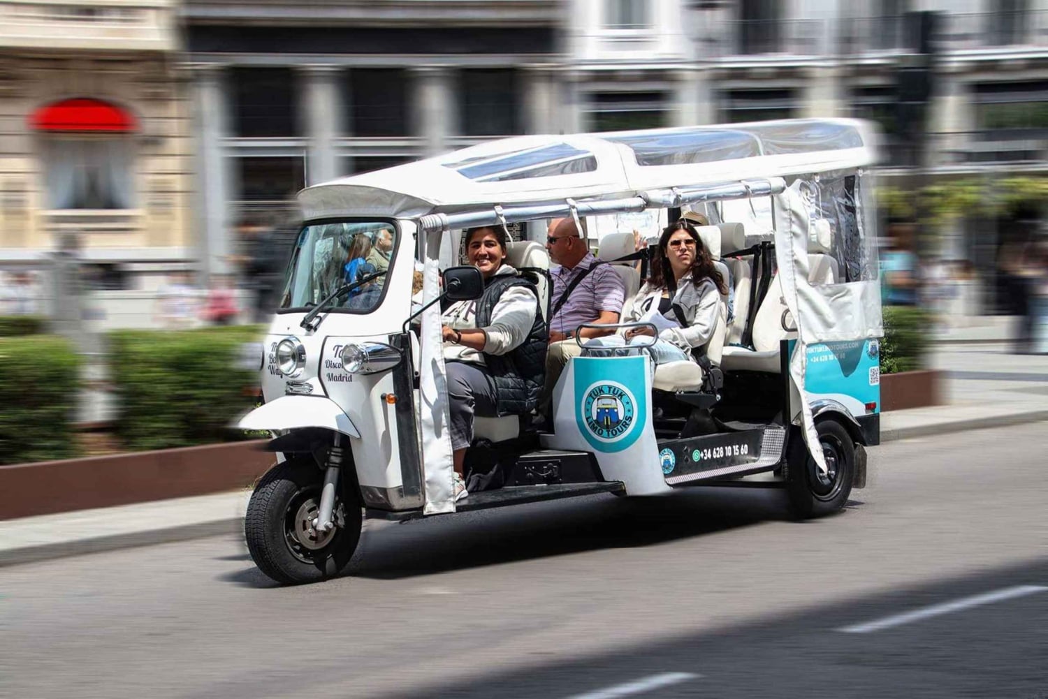 Tour di benvenuto in tuk tuk a Madrid