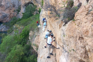 Madrid: Aventura na Via Ferrata com transporte