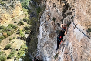 Madrid: Aventura na Via Ferrata com transporte
