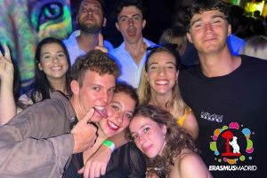 Pub crawl VIP à Madrid avec bière à volonté – Dites adieu à l'ordinaire !