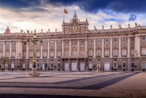 Madrid: Tour guidato a piedi di Madrid in inglese