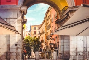 Madrid: Tour guidato a piedi di Madrid in inglese