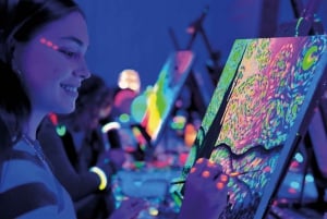 Madrid: Wine Gogh Glow Academy Paint and Sip Classes