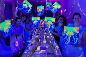 Madrid: Wine Gogh Glow Academy Paint and Sip-kurs med vin og glød