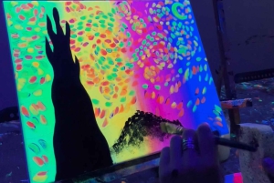 Madrid: Vin Gogh Glow Academy målar- och smuttkurser