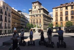Wino i tapas w Madrycie: Prywatna wycieczka na segwayu i degustacja 3h