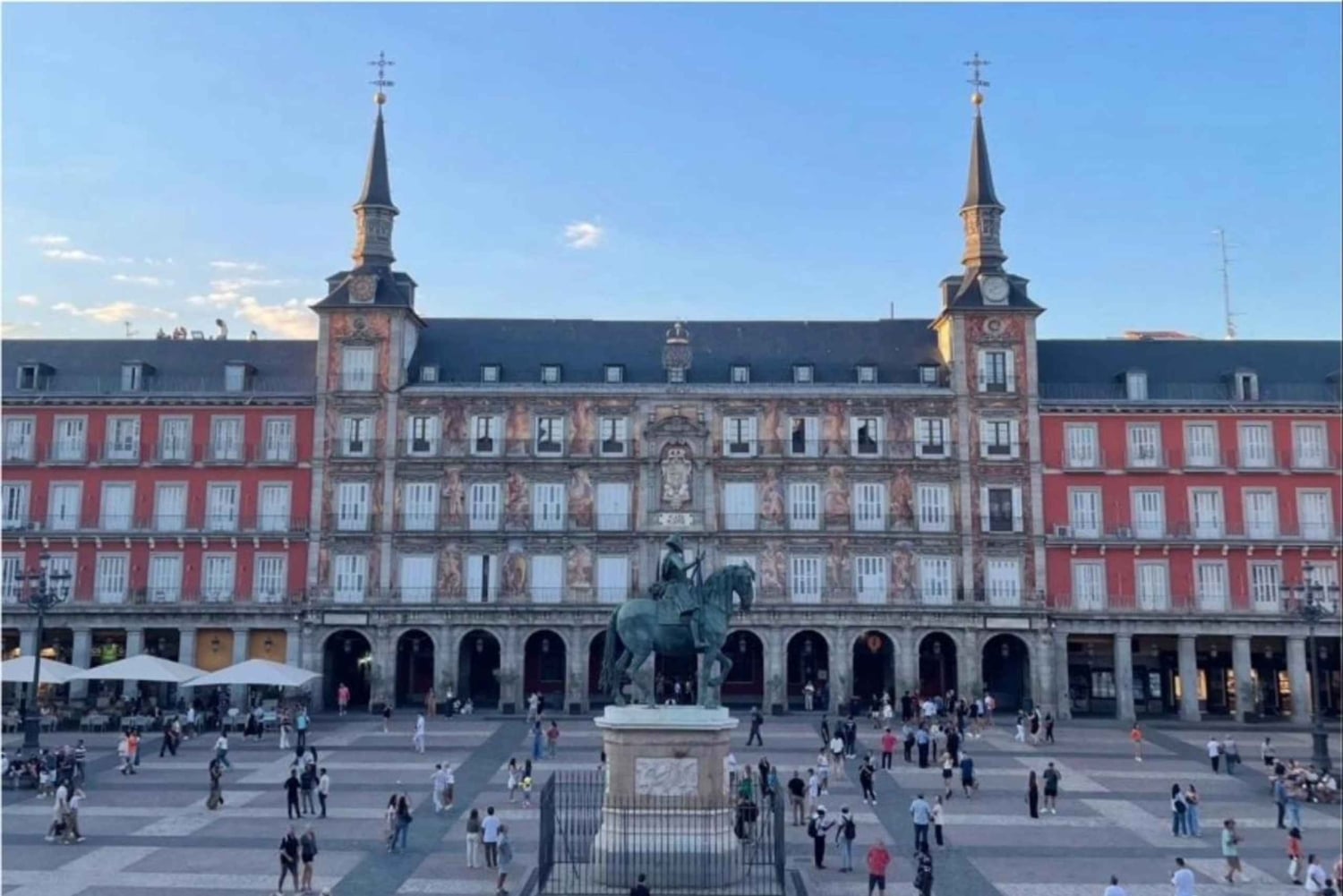 Madrids historiske centrum: Selvguidet tur skabt af en officiel guide