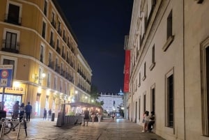 Tour notturno in tuk tuk a Madrid