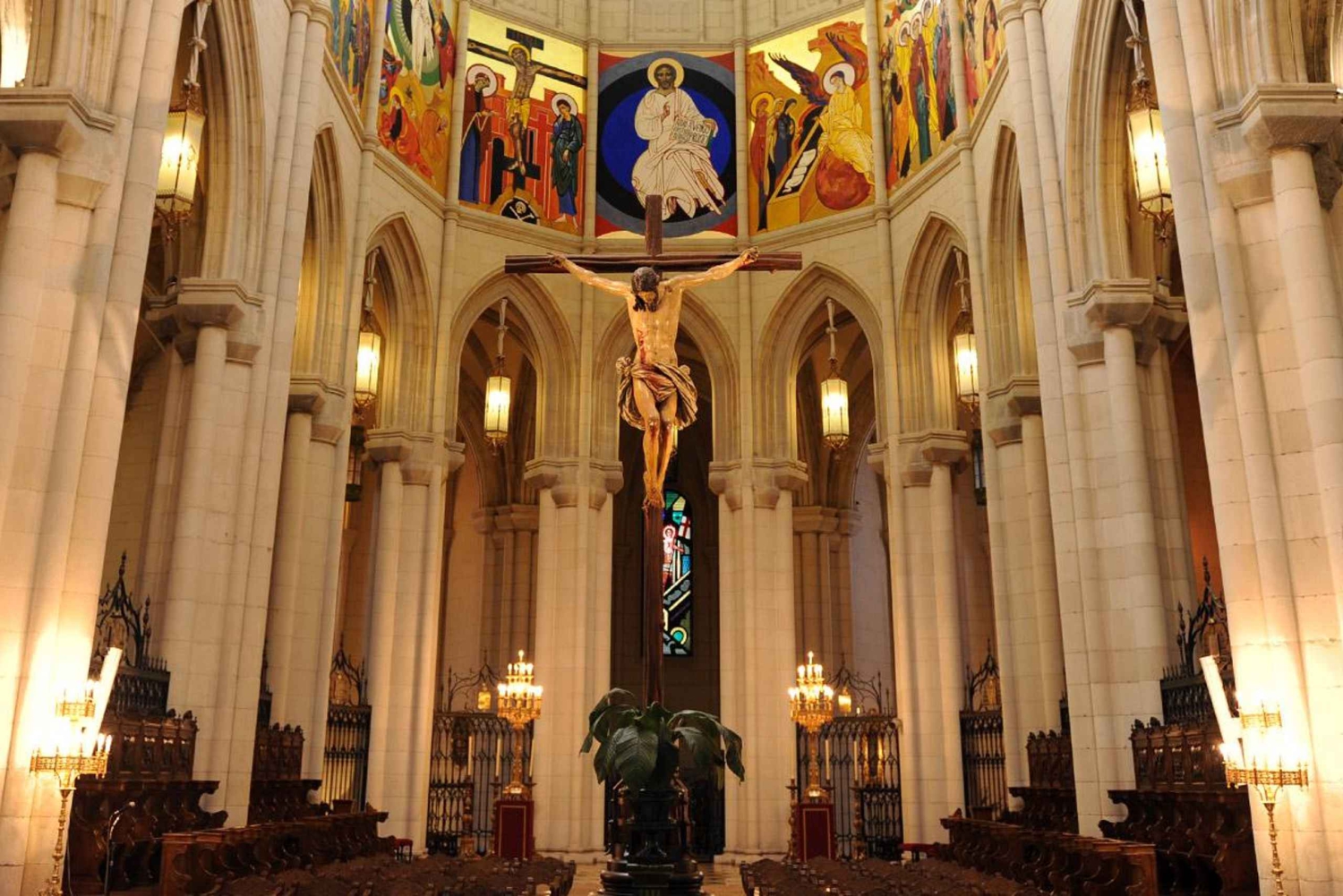 Oude wijk: Oostenrijkers, kathedraal en koninklijk paleis met lokale gidsen