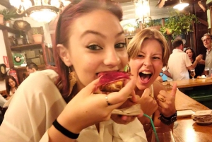 伝統的なマドリードの夜のタパスとドリンクツアー