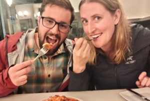 伝統的なマドリードの夜のタパスとドリンクツアー