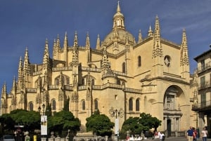 Private Tour Escorial& Segovia from Madrid with hotel pickup