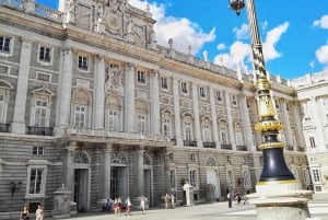 PRIVATE TOUR VIP CITY TOUR ALL OVER MADRID AND PRADO MUSEUM SKIP-THE-LINE TICKETS