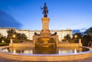 Visita particular ao Palácio Real e excursão a pé por Madri