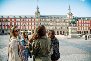 Tour privado a pie por el Madrid Real: Palacios y plazas