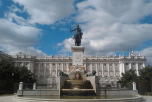 Royal Palace and Cathedral of Almudena Madrid Guided Tour