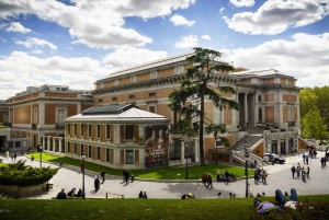 Royal Palace and Prado Museum Tour With Tapas Upgrade