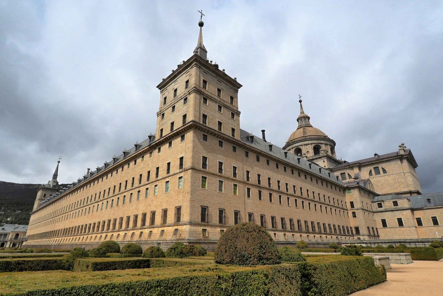 San Lorenzo de El Escorial: Monastery and Site Guided Tour