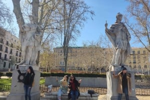 Scavenger hunt to discover Madrid