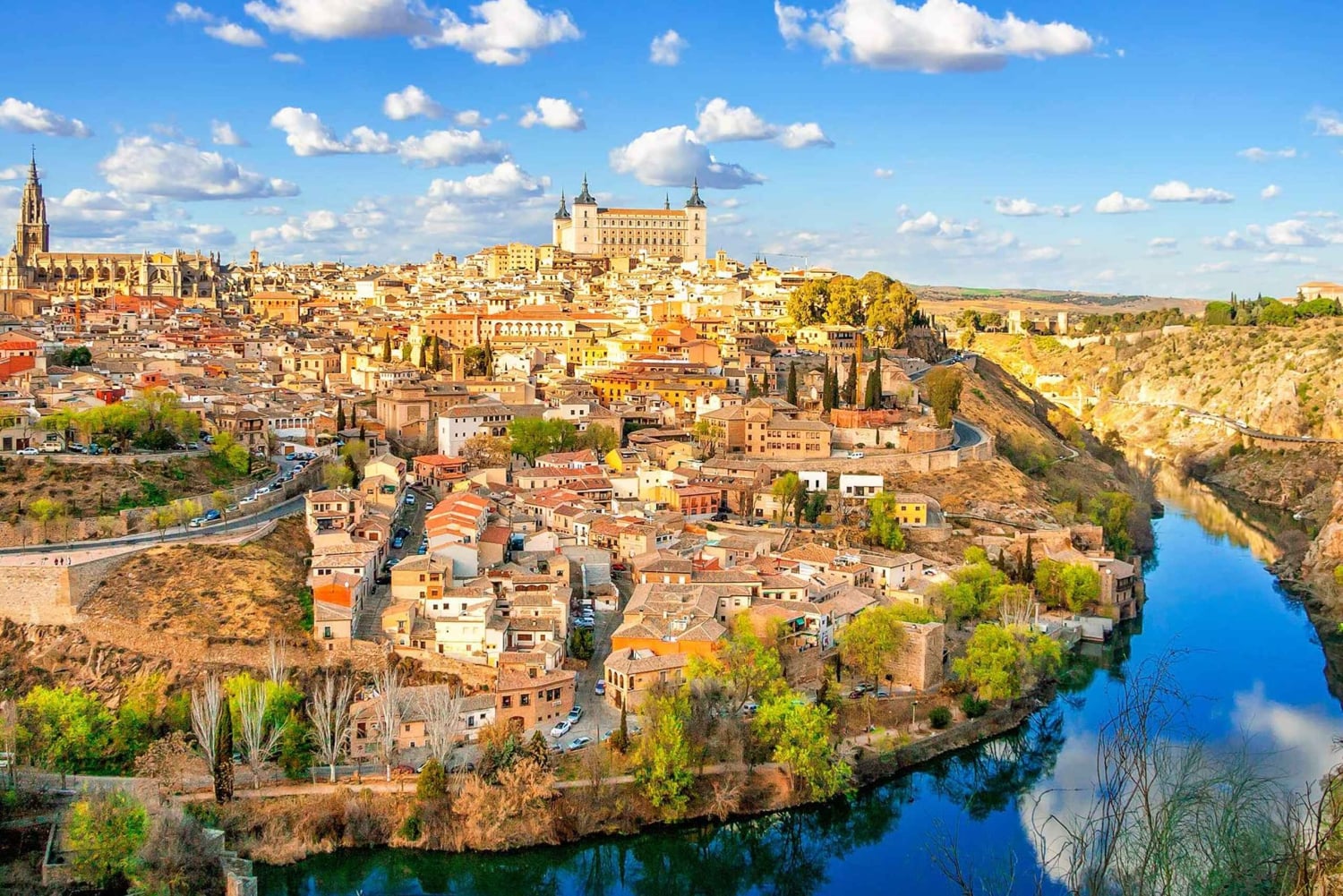 Segovia y Toledo: salida desde Madrid con visita al Alcázar