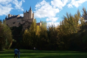 Segovia: Tour de día completo con traslado de ida y vuelta a Madrid