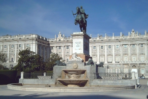 Madri: Visita guiada ao Palácio Real com ingresso de entrada