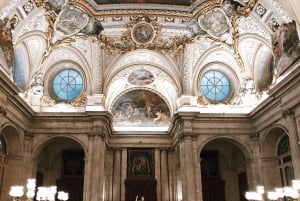 Tour semi-privato del Palazzo Reale di Madrid con ingresso prioritario, massimo 8 persone