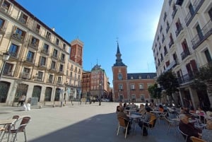 Small Group Madrid Bike Tour With Churros and Chocolate