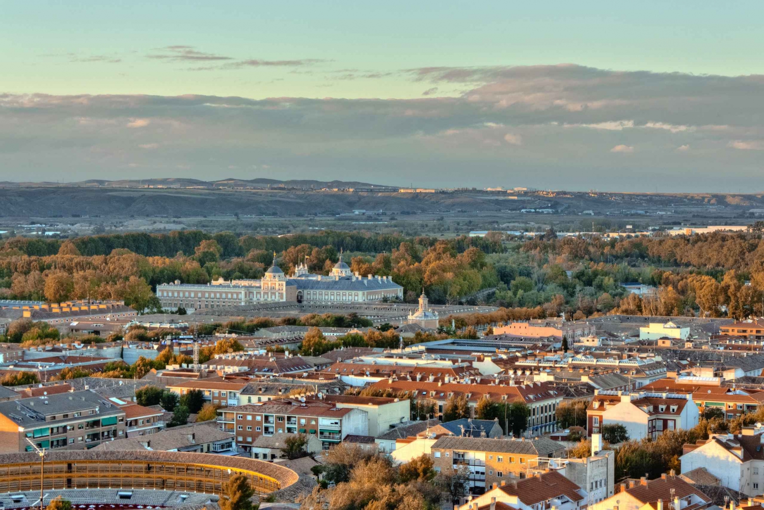 From Madrid: Traditional Villages & Wineries Tour w/ Tasting