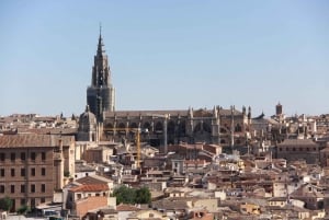 Von Madrid aus: Tagestour nach Toledo mit ortskundigem Guide