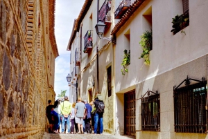 From Madrid: Toledo Guided Tour with Cathedral Visit