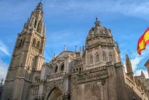 Madrid: dagtrip naar Toledo met bezoek aan een wijnmakerij en wijnproeverij