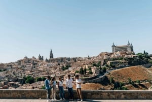 Madrid: Guidad dagstur till Toledo och biljett till höghastighetståg