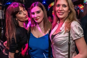 Tour in 2 Pubs und 2 Diskotheken in Madrid mit Getränken inklusive.