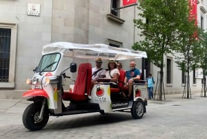 Tuk Tuk Tour with Wine Test in Madrid