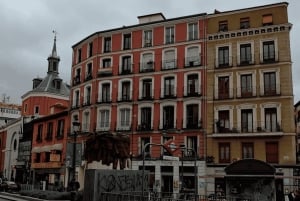 ウォーキングツアーでマドリードの秘密を解き明かしましょう